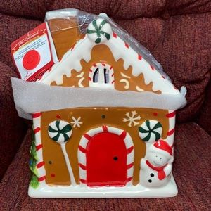 9.5" Ceramic Lit Gingerbread House Cookie Jar by Mr. Christmas.
